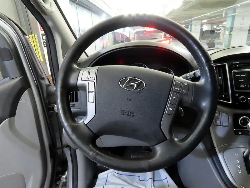Hyundai Grand Starex