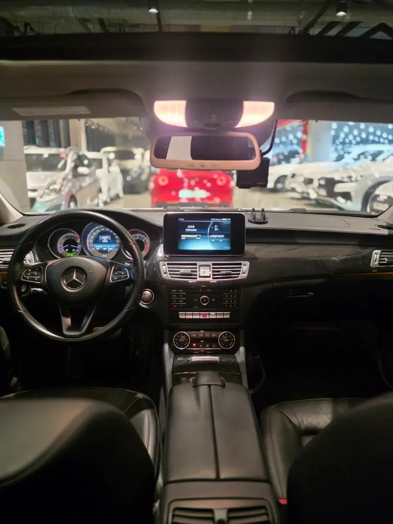 Mercedes-Benz CLS-Class