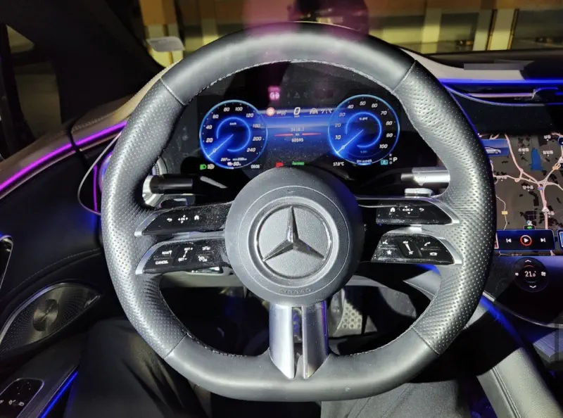 Mercedes-Benz EQS
