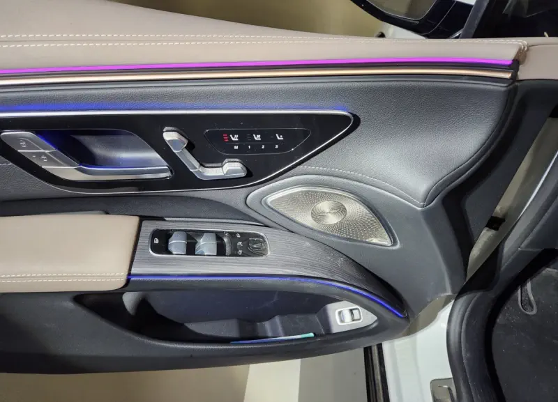 Mercedes-Benz EQS