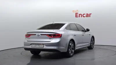 Renault SM6