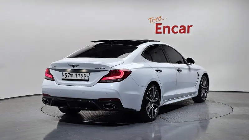 Genesis G70