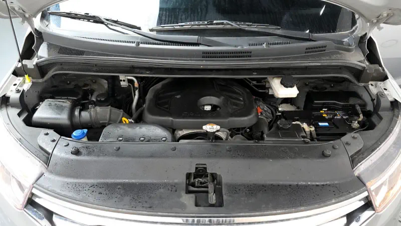 Hyundai Grand Starex