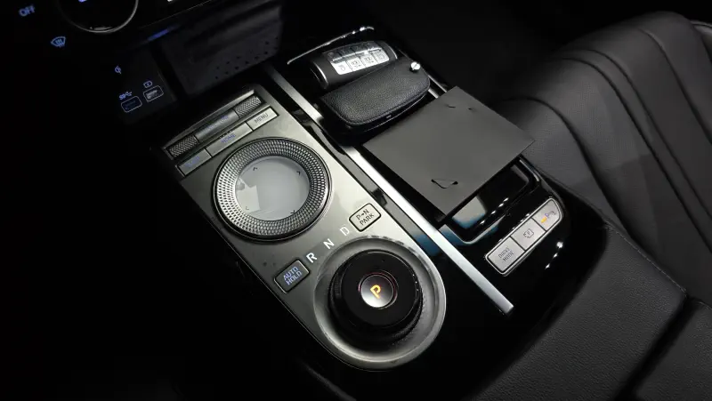 Genesis Electrified G80