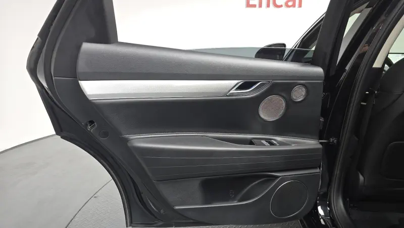 Genesis Electrified G80