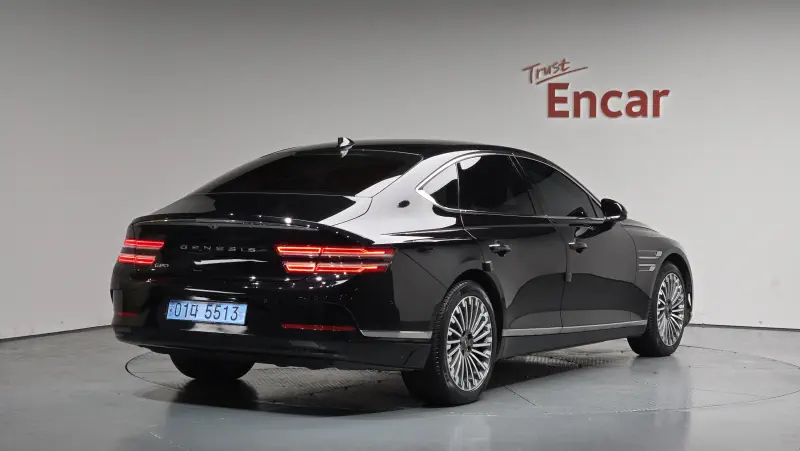 Genesis Electrified G80