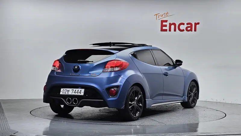 Hyundai Veloster