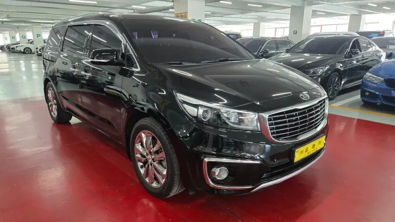 Kia Carnival
