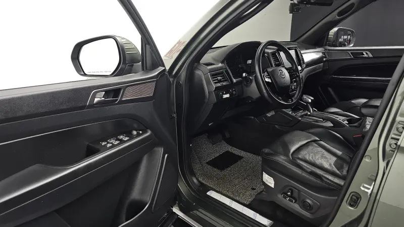 SsangYong Rexton Sports Khan
