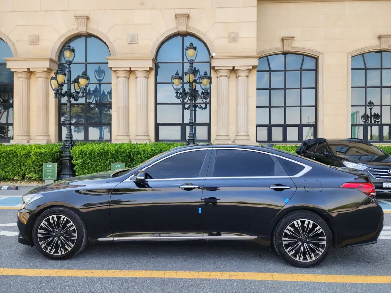 Hyundai Genesis