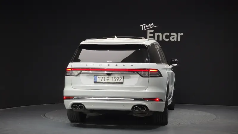 Lincoln Aviator
