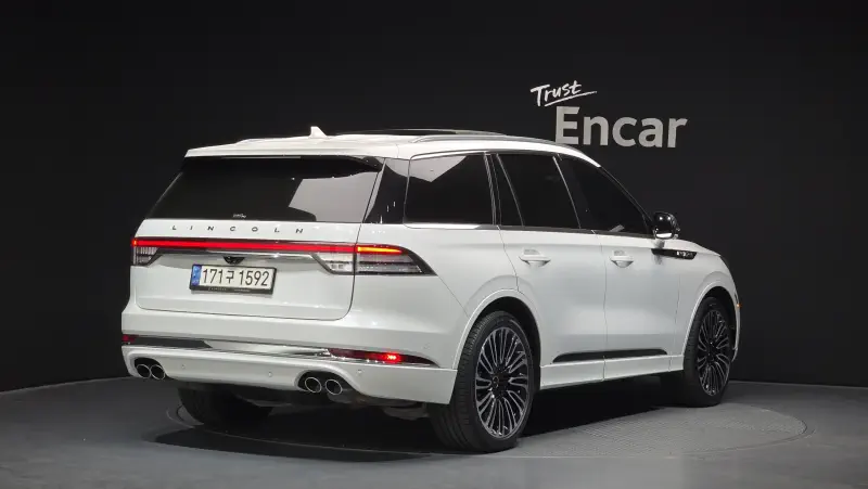Lincoln Aviator