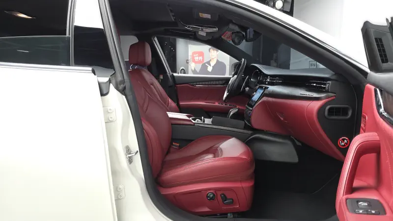 Maserati Quattroporte