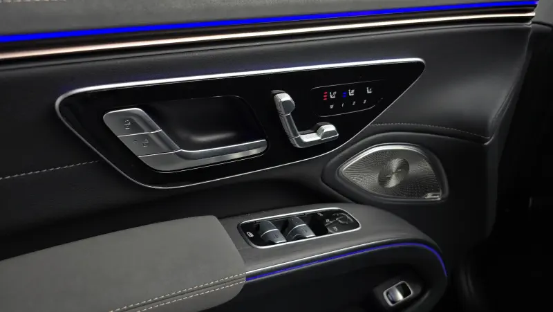 Mercedes-Benz EQS