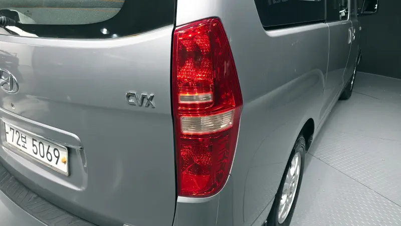 Hyundai Grand Starex
