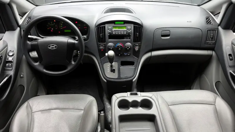 Hyundai Grand Starex