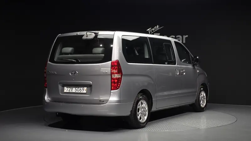 Hyundai Grand Starex