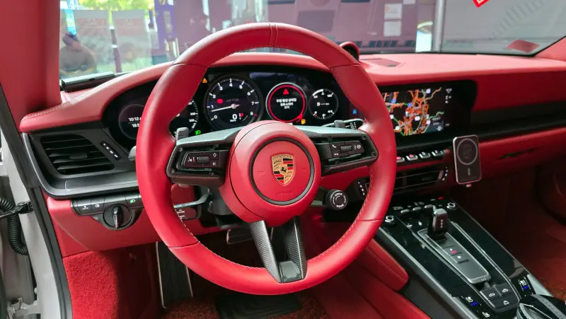 Porsche 911