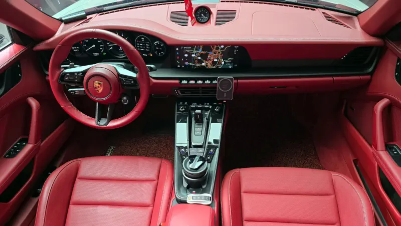 Porsche 911