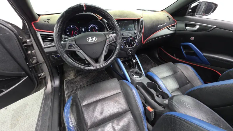 Hyundai Veloster