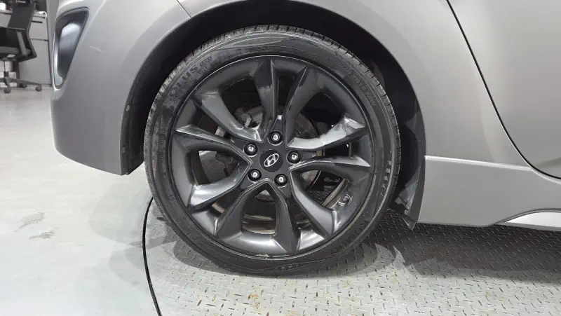 Hyundai Veloster