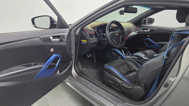 Hyundai Veloster