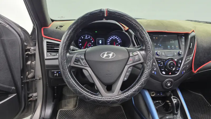 Hyundai Veloster