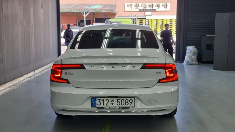 Volvo S90