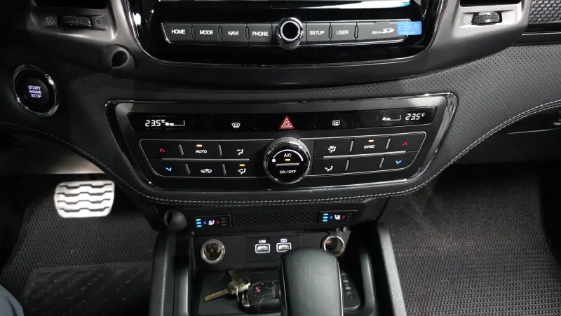 SsangYong Rexton Sports Khan