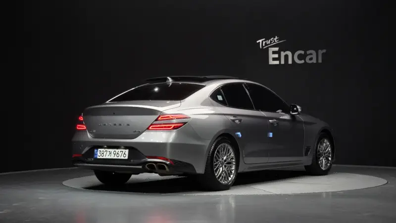 Genesis G70