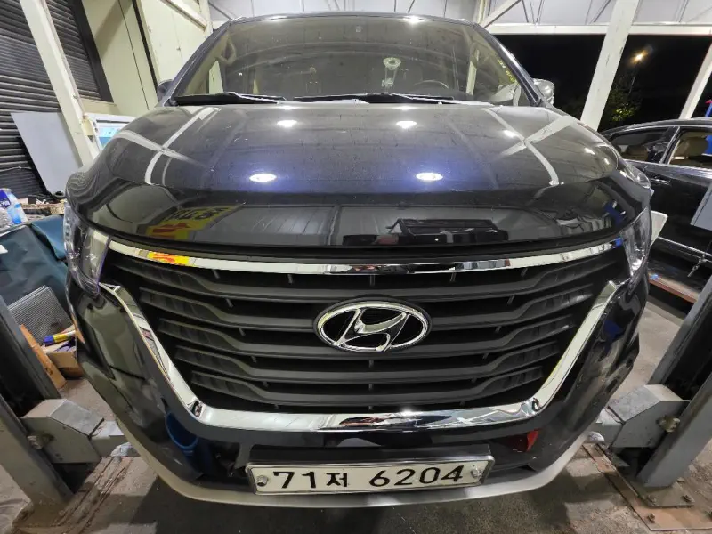 Hyundai Grand Starex