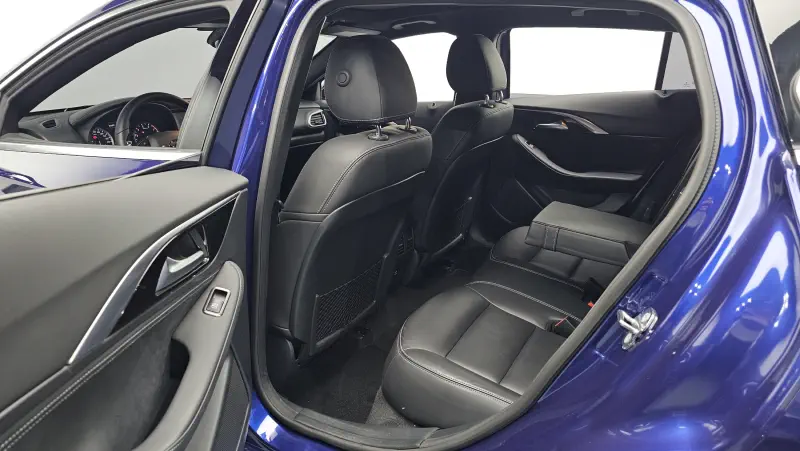 Infiniti Q30