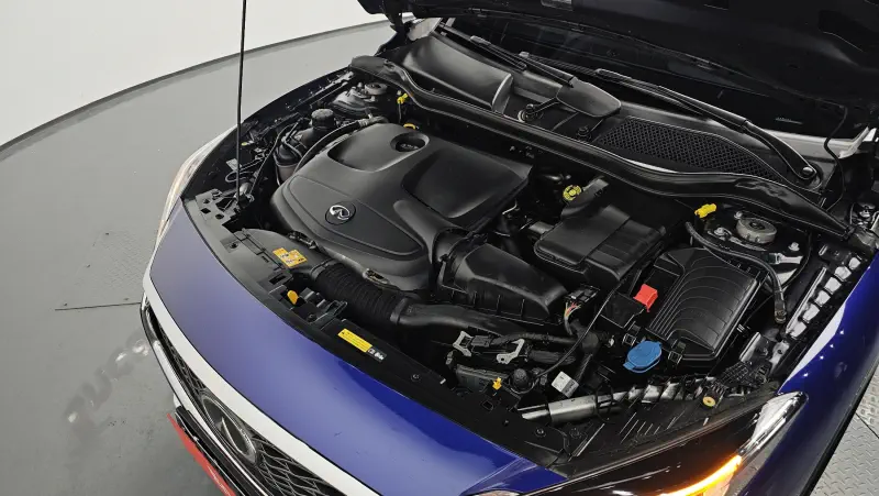 Infiniti Q30