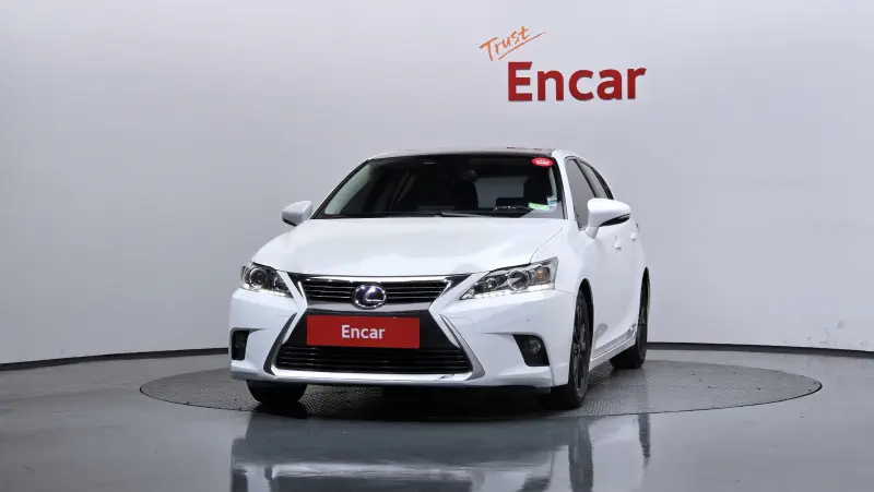 Lexus CT200h