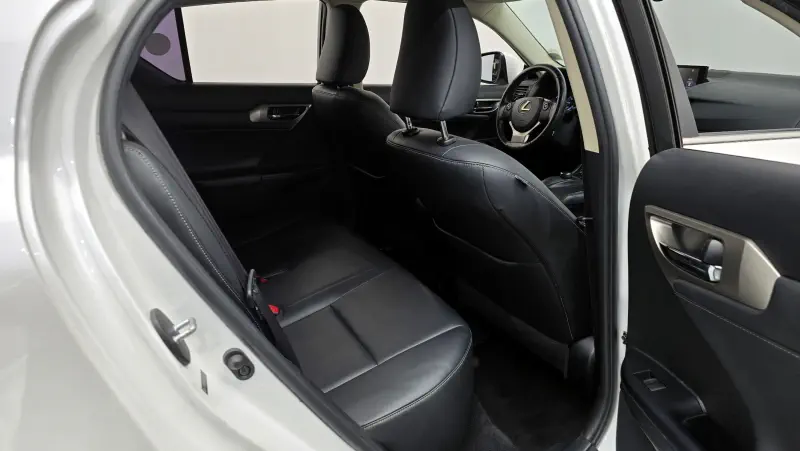 Lexus CT200h