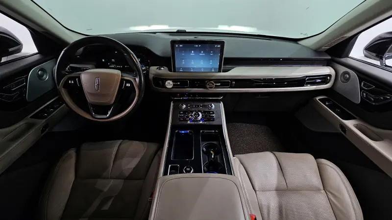 Lincoln Aviator