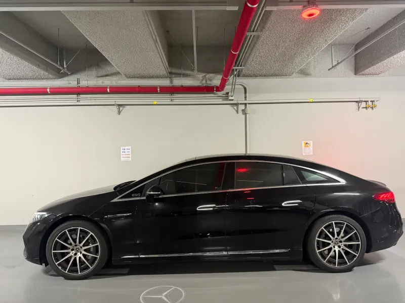 Mercedes-Benz EQS