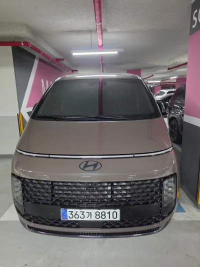 Hyundai Staria