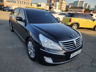 Hyundai Equus
