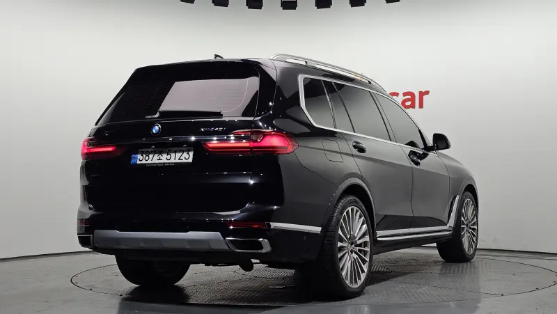 BMW X7