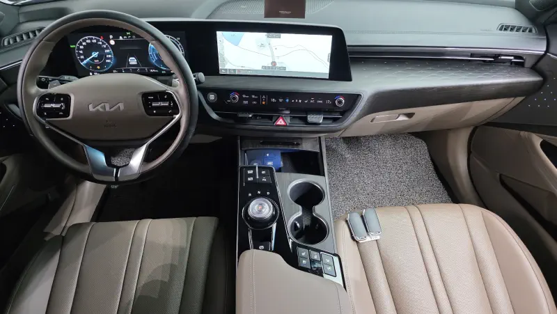 Kia K8