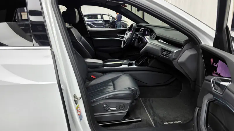 Audi e-tron