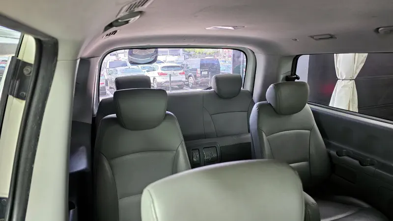 Hyundai Grand Starex