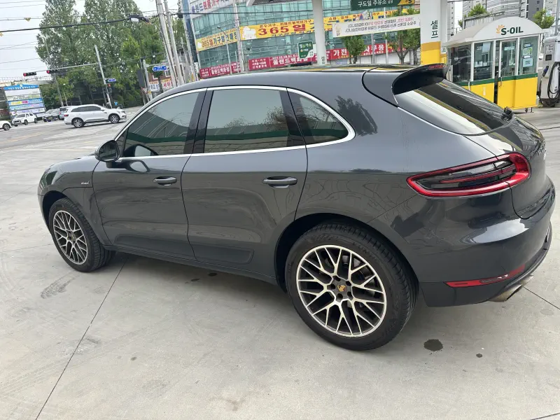 Porsche Macan
