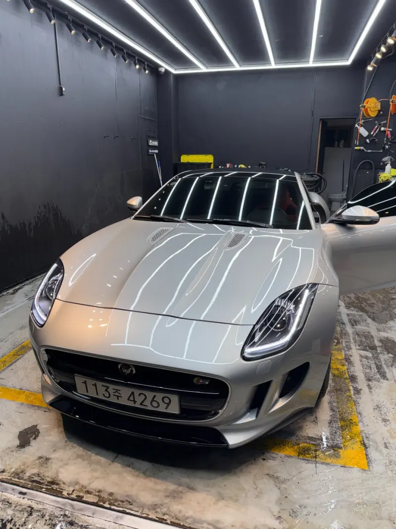 Jaguar F-Type