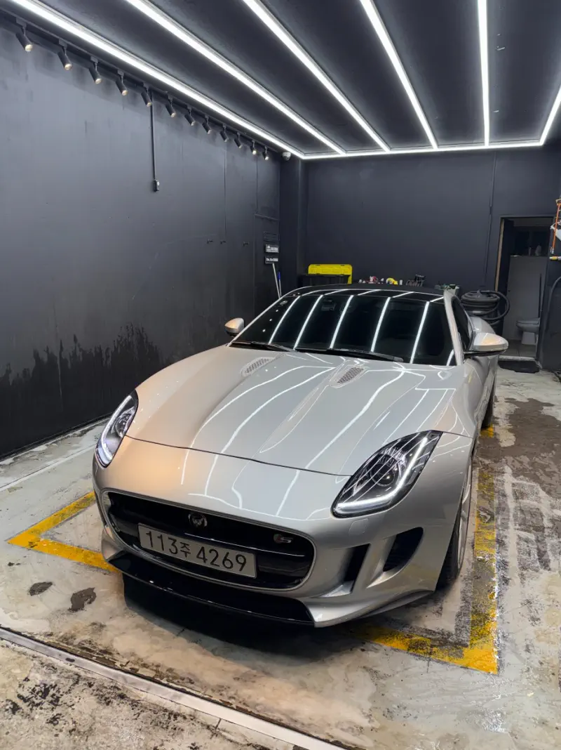 Jaguar F-Type
