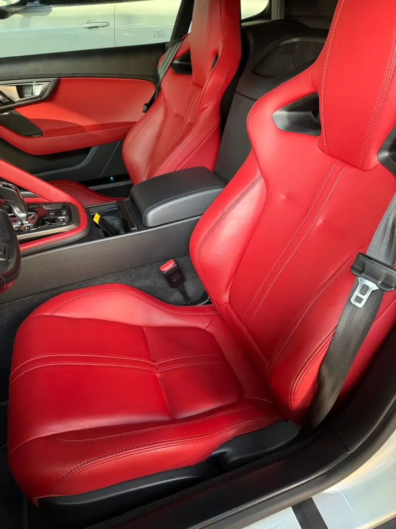 Jaguar F-Type