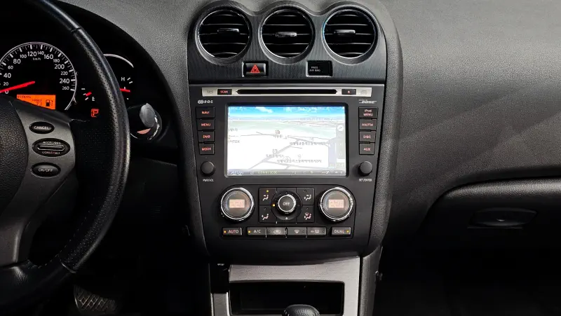 Nissan Altima