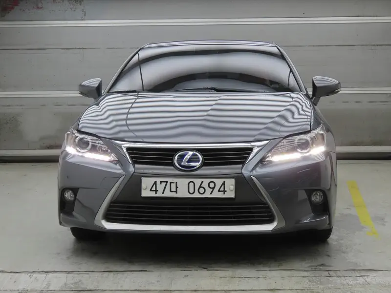 Lexus CT200h