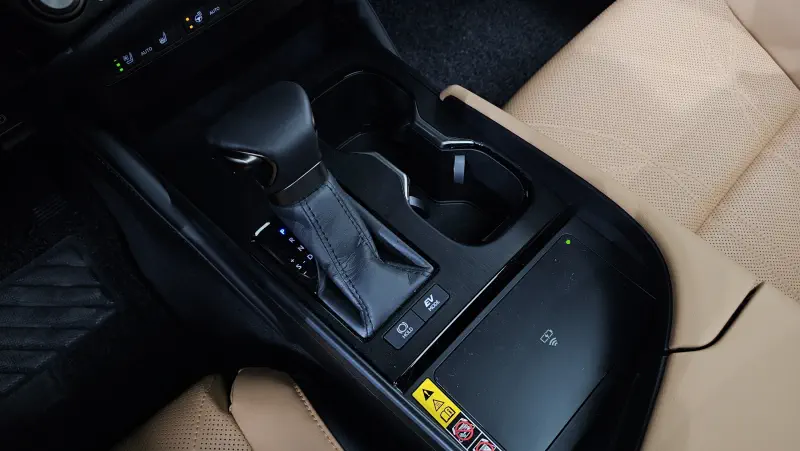 Lexus ES300h